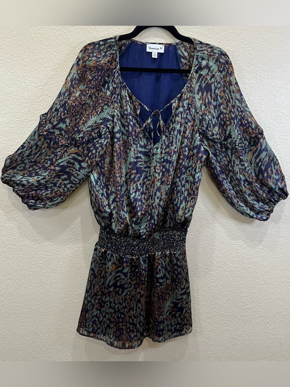 Veronica M Gauzy Smocked Waist Tie Neckline Chiffon Animal Print Dress Sz Small